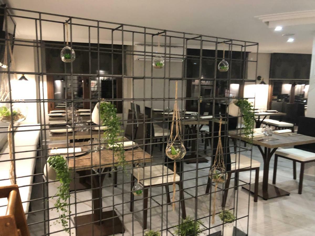 Hotel Tres Estrellas Casa Maribona Gela El Puente  Kültér fotó