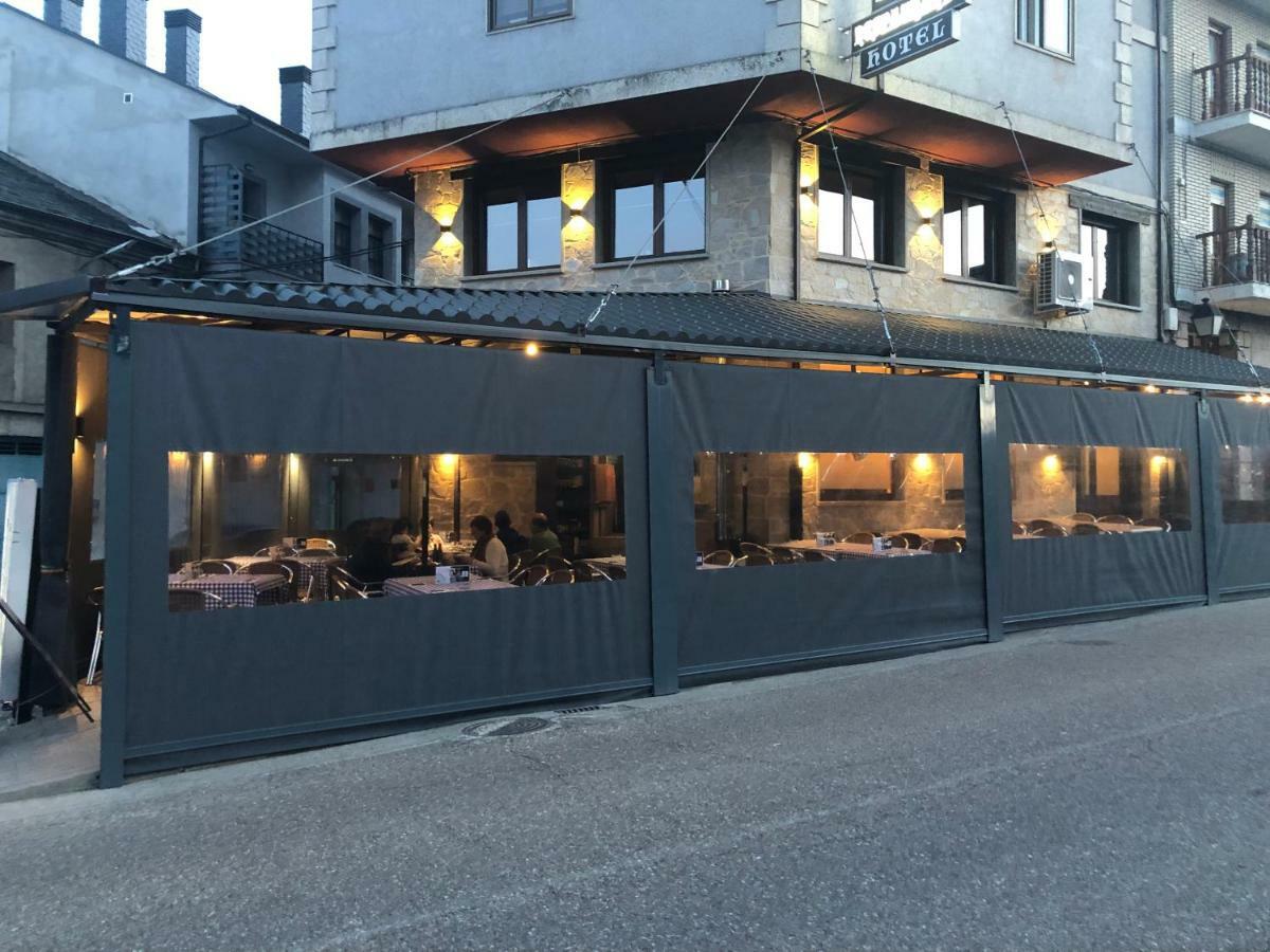 Hotel Tres Estrellas Casa Maribona Gela El Puente  Kültér fotó